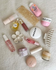 Noémie 🍓🌺🧸's avatar