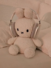 𝐁𝐥𝐮𝐞𝐬𝐤𝐲 🎀's avatar