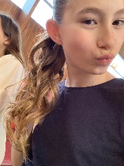 🍉 Laura 🥥's avatar