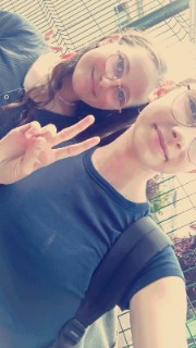 Entre Nous 🎀🪩🤍's avatar