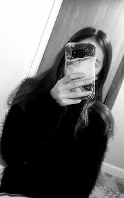 Louise 🌷🌷🌺🌹💐🥀🪻's avatar