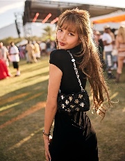 Lisa🍋🎸's avatar