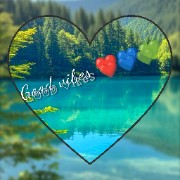 Good vibes ❤️💙💚's avatar