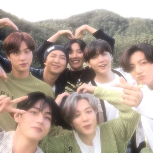 Little_taetae's avatar