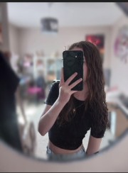 The girls1 💫's avatar