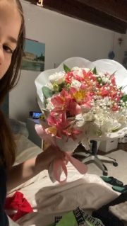 mimi 🏄🏻‍♀️'s avatar