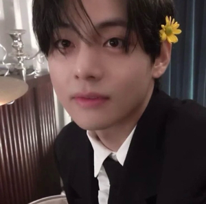 Yꪮɾʋhᥲ ⊹ ഒ's avatar