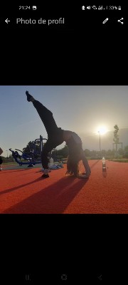 Lindsaytutu31 's avatar