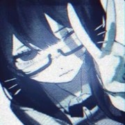 🌇💐𝓒𝐡𝐥𝐨𝐞🍧🧣's avatar