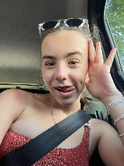 Laurenn 🪩🐚's avatar