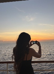 𝐒𝐀𝐁𝐑𝐈𝐍𝐀🌴🛍🏄‍♀️'s avatar