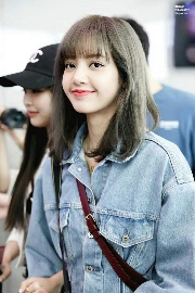 Lisa🐥🎤's avatar