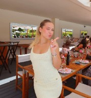 Rebyy🫶🏻🎀✨'s avatar