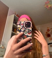 Eleanor 🫶🏻's avatar