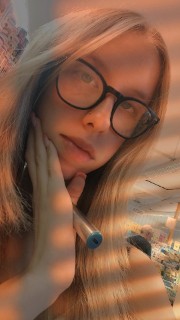 Anna ☀️🌊's avatar