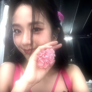 𝐔𝐍𝐄 𝐈𝐍𝐔𝐓𝐈𝐋𝐄's avatar