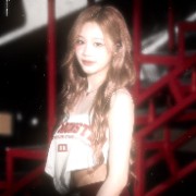 Léonie 💕 's avatar