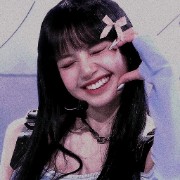 💜🐤LALISA🖤🩷's avatar