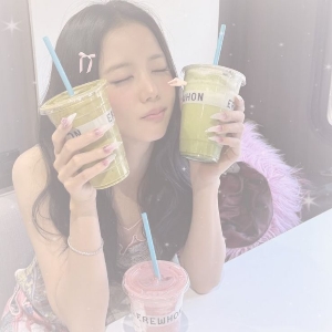 ☁୨✧𝖿᥆rᥱ᥎ᥱr ᑲᥣіᥒks✧୧🦢's avatar