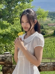 The jennie’s story's avatar