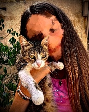 Thalia 🌷🐆✨'s avatar