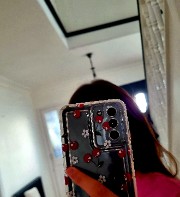 Harriet🪞🥂's avatar