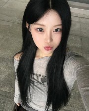 Ahyeon's avatar
