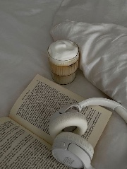 Charlotte🧸's avatar