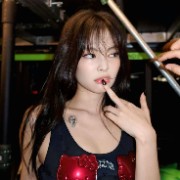 Queen_Yuri 's avatar