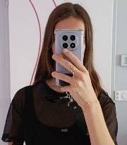 Mélina ❤️'s avatar