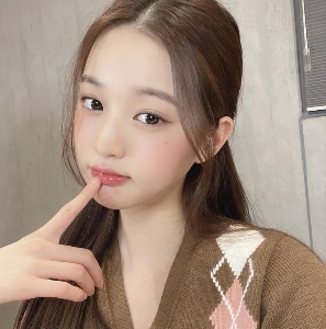 ⋆｡ ‧˚ʚ🥐𝐄𝐮𝐧𝐡𝐚🥐ɞ˚‧｡ ⋆
's avatar