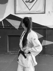 🪩Yolande♟️'s avatar