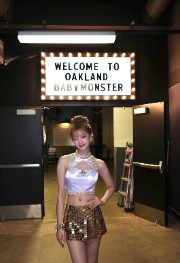 Pharita🇹🇭's avatar