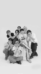 Channie🐺🫧💌's avatar