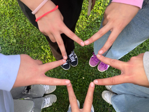 Five girls 🫶🏻's avatar