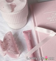 LovelyLife🌷✨️✨️'s avatar