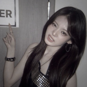 Rora💿🫧's avatar