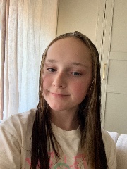 Amelie 🌸🧸🥐's avatar