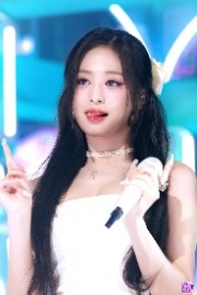 Luce~💙🐆's avatar