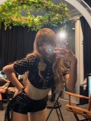 Miyuri/blackpink 's avatar