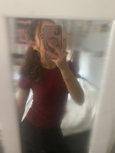 Elina✨🥂's avatar