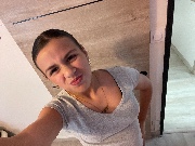 Tiffany ✨✨'s avatar