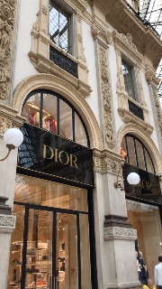 Dior's avatar