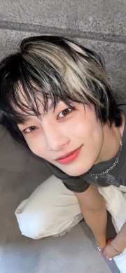 ꧂🇰🇷Ely🍒(≧◡≦) ♡'s avatar