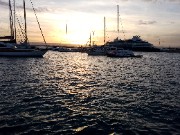 Lavi🧺🧸🍯's avatar