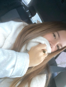 Elina🥂✨'s avatar