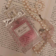 Cristal_Books 🫶🏻's avatar