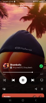 ~une fraise 🍓 's avatar